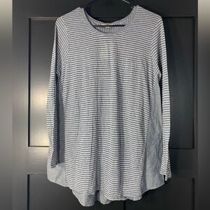 4/$16 Lucky Brand Top